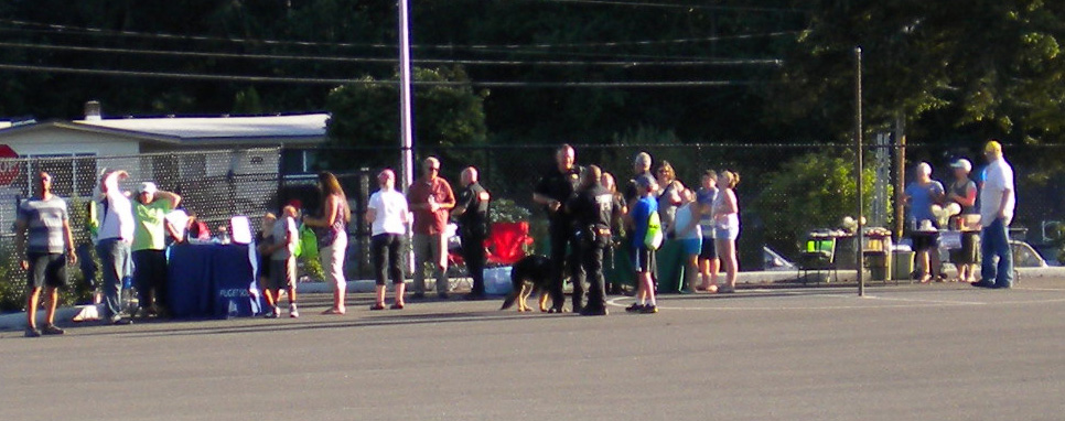 Neighbors at this years 2014 NNO event at Briarwood School